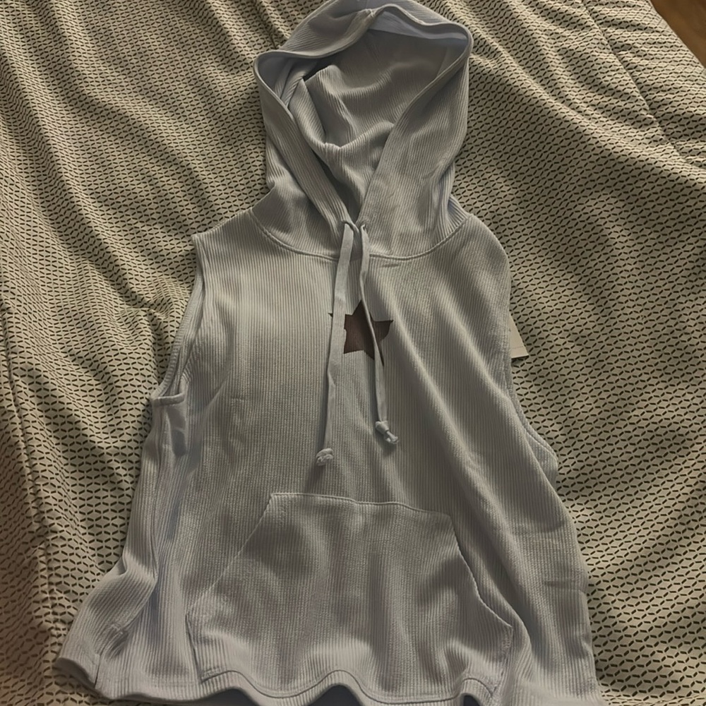 NWT AE SLEEVELESS HODDIE